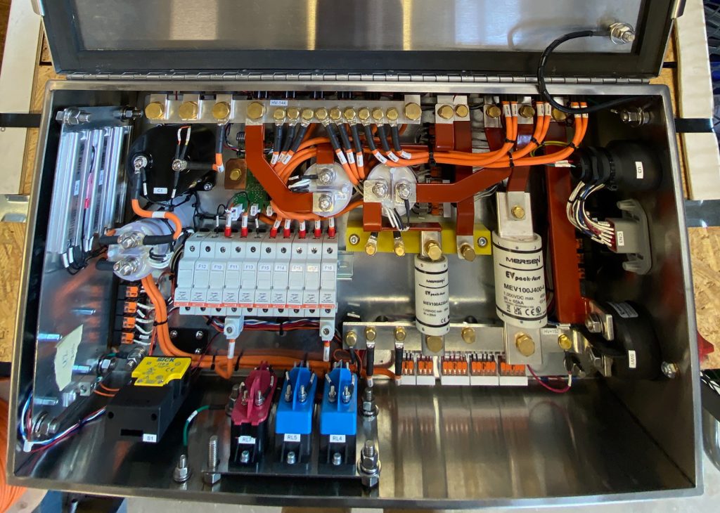 Building high-voltage power distribution units