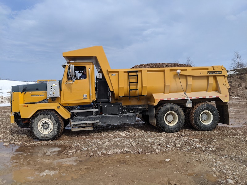 Fast charge-ready EV version of Western Star 4900XD