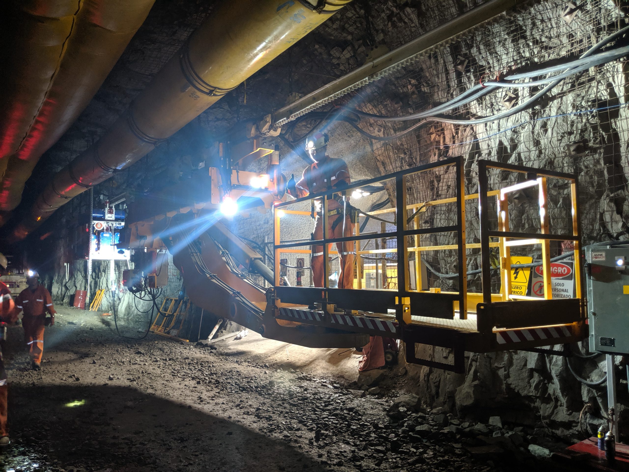 Assisted-Integration-Mining-Equipment